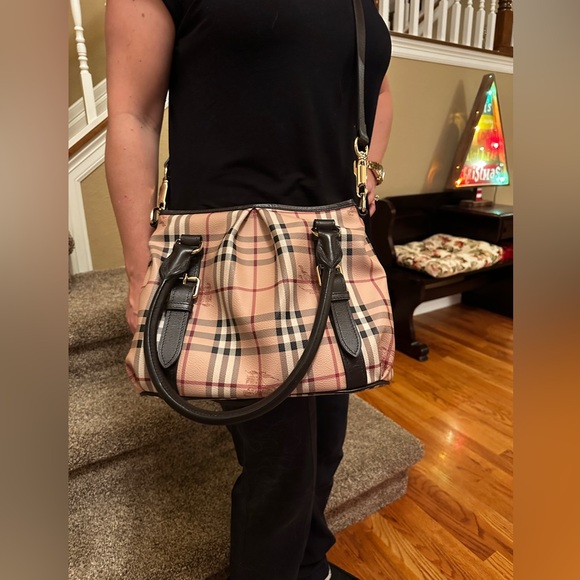 Burberry crossbody - Picture 7 of 8